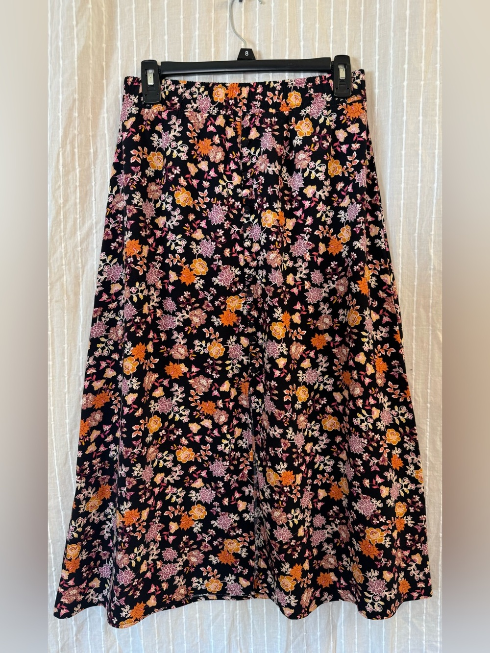 Ann Taylor Loft 100% Viscose  Floral Midi Skirt in Size Extra Small